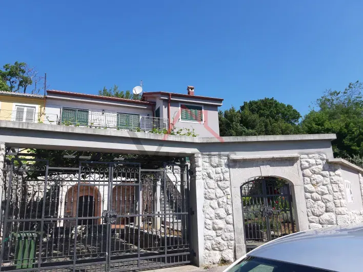 VINODOL MUNICIPALITY-GRIŽANE two houses with a garden of 1120 m2 – 2