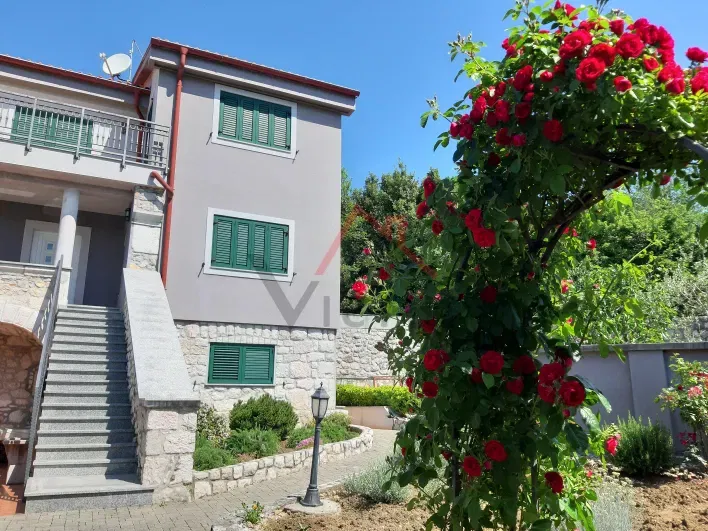 VINODOL MUNICIPALITY-GRIŽANE two houses with a garden of 1120 m2 – 3