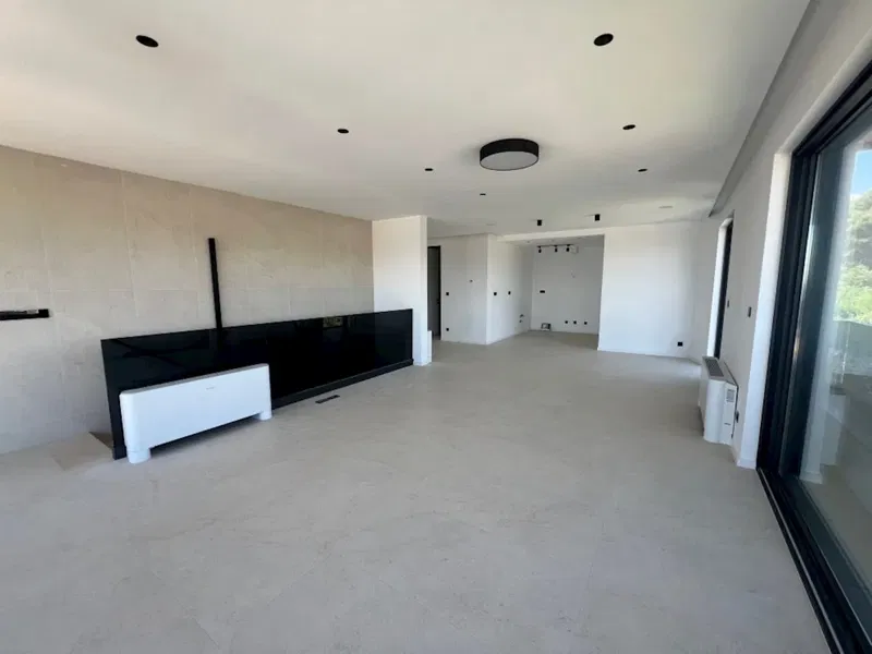 KRK! APARTMENT WITH THREE BEDROOMS ON THE SECOND FLOOR + ROOF TERRACE WITH SWIMMING POOL! – 2