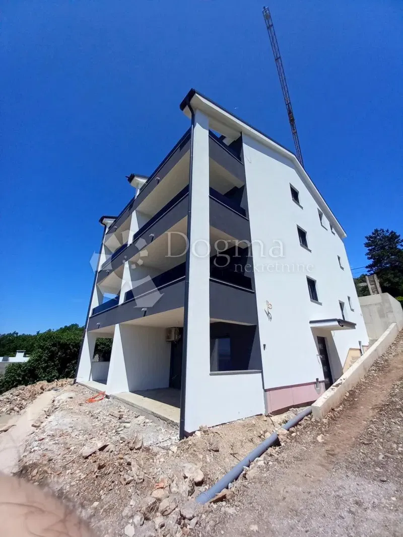 Dramalj, new building with garden – 3