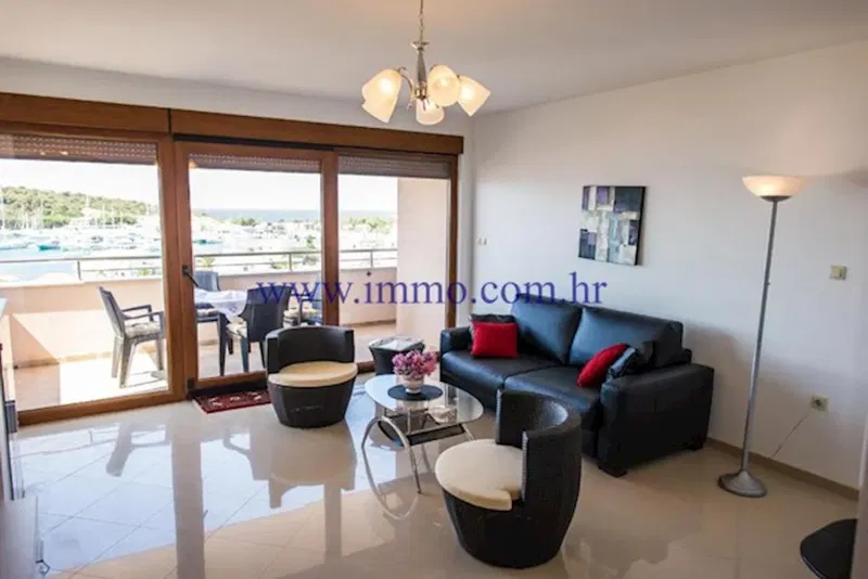 SPACIOUS VILLA WITH POOL AND SEA VIEW – 2
