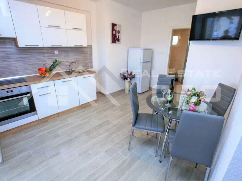Rogoznica properties - Large apartment villa with a swimming pool, close to the sea and beaches, for sale – 2