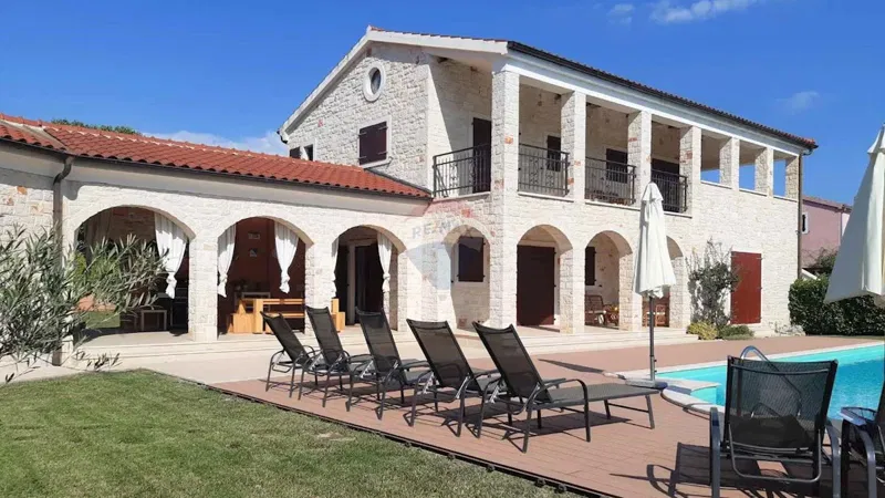 Casa Kringa, Tinjan, 460m2 – 2