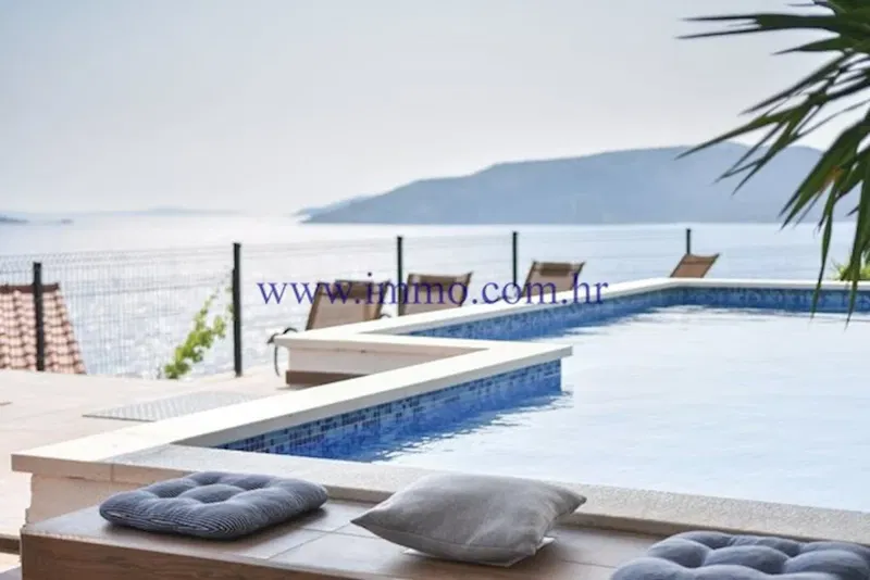 Dom Trogir – 2