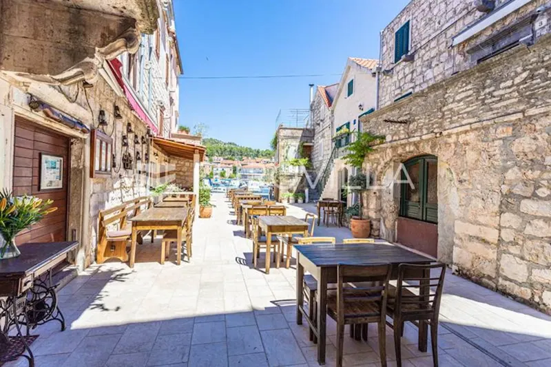 Dom Stari Grad – 2