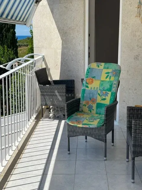 Appartamento in buona posizione vicino al mare, Zambratija – 2
