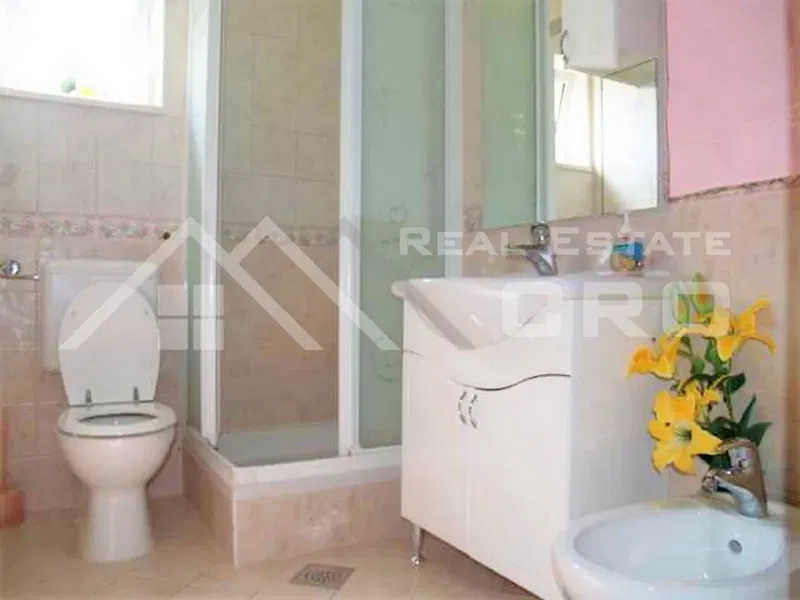 Rogoznica properties - Apartment house in a great location near amenities and with a sea view, for sale – 2