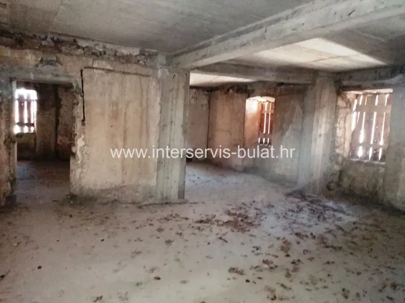 Dom Drniš – 2
