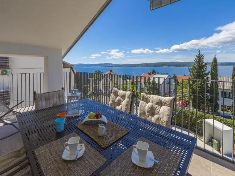 Dramalj, casa recentemente ristrutturata con cinque appartamenti e una piscina – 2
