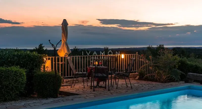 A villa with a panoramic view of the sea – 3