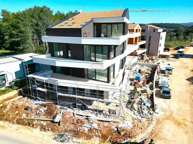 Rovigno - Appartamento di nuova costruzione + posto auto + giardino di 200 m² - vicino al mare – 2