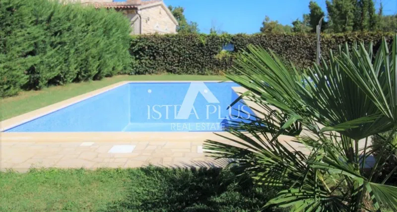 House with pool in Mediterranean style, 4 km from Poreč – 2
