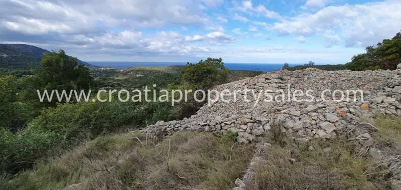 Vis, agricultural land for sale, 330.000 € – 3