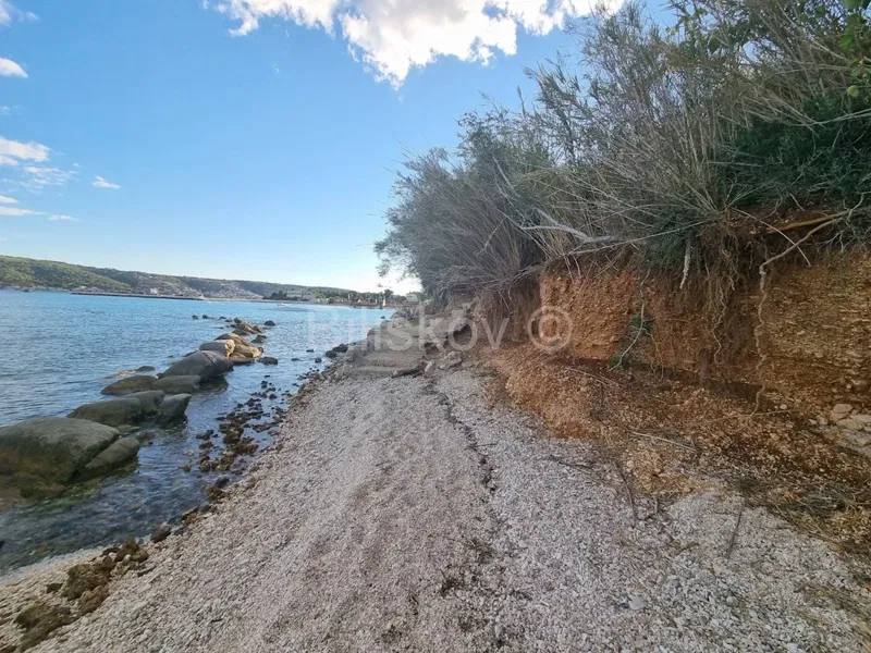 Land Kaštel Štafilić – 3