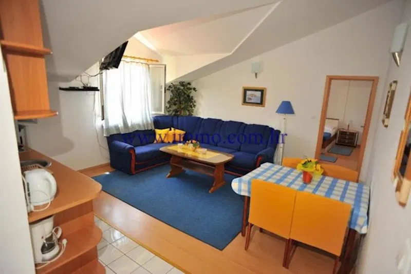 BRAČ ISLAND, VILLA WITH SIX APARTMENTS, 70 M FROM THE SEA – 2