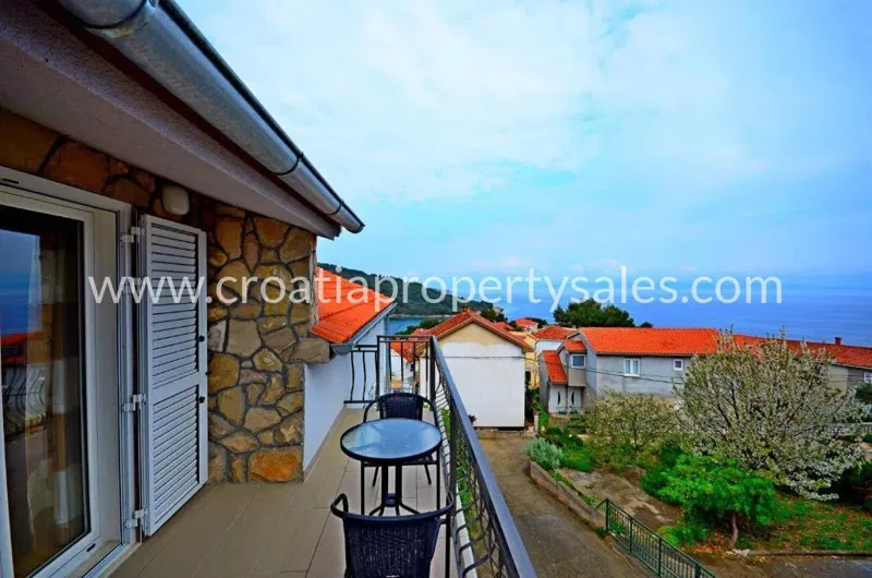 Solta, house for sale, price on request – 2
