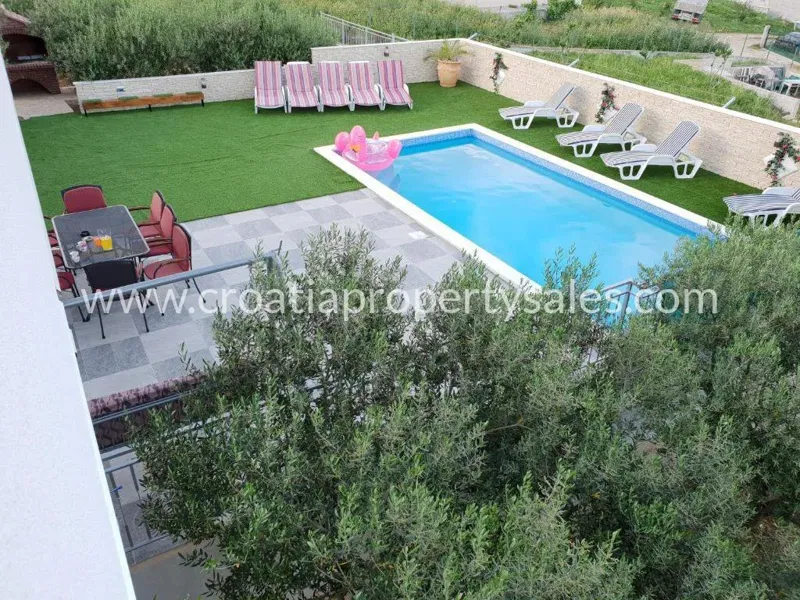 Kastela, house for sale, 750.000 € – 2