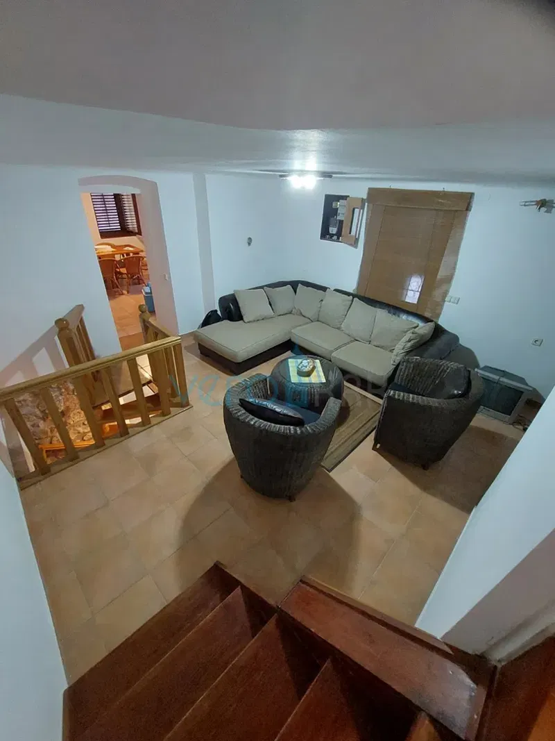 Omišalj, old town, renovated stone house, 140m2, for sale – 2