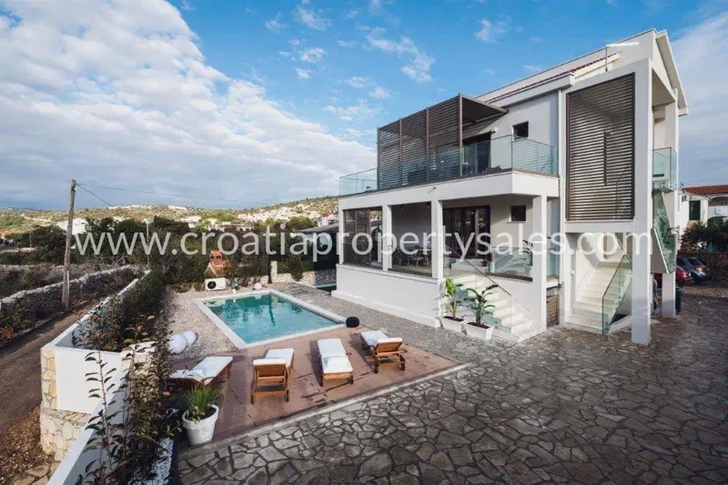 Rogoznica, villa for sale, 1.380.000 € – 3
