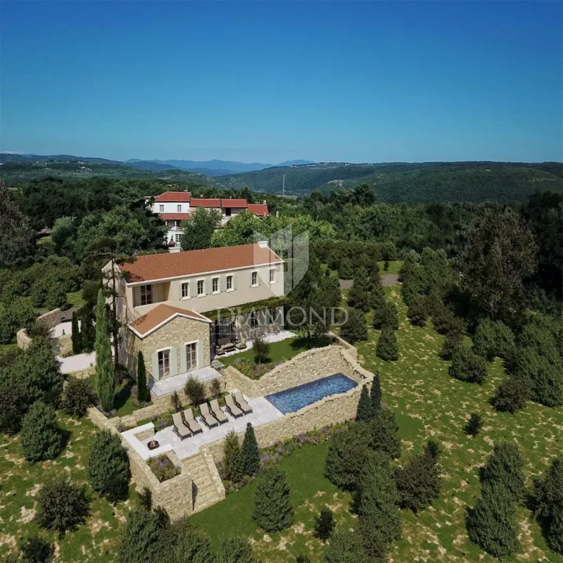 Casa Brtonigla, 270m2 – 2