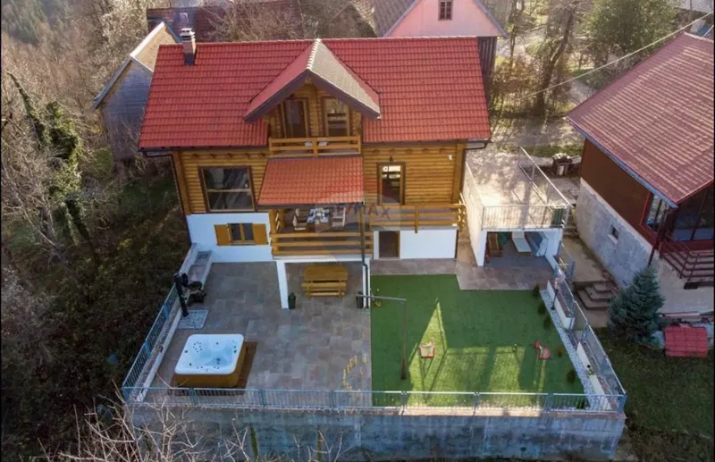 House Gornji Turni, Delnice, 250m2 – 3