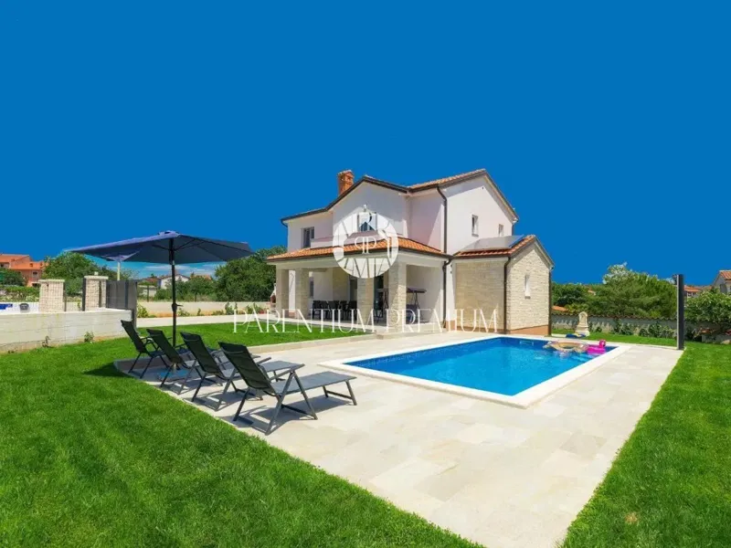 Bella casa bifamiliare con piscina – 2
