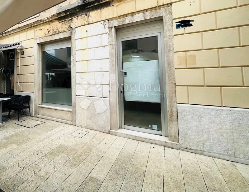 Locale commerciale Centar, Rijeka, 43m2 – 2