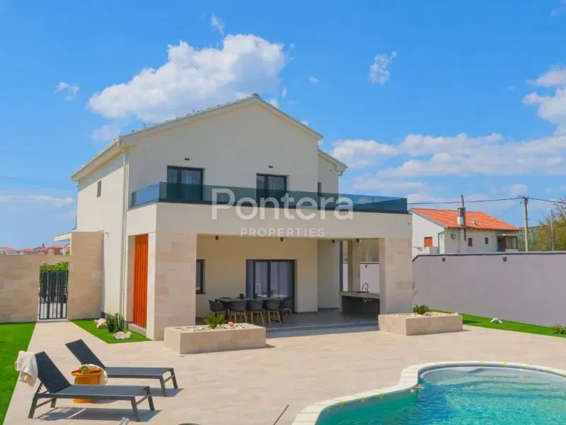 House Novi Vinodolski, 250m2 – 2
