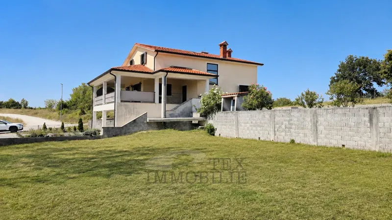 A house with a large garden in the vicinity of Poreč – 3