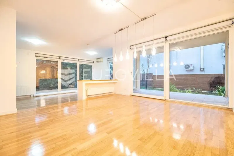 Sveta Nedelja, Hoto Vile prekrasna kuća 448 m2