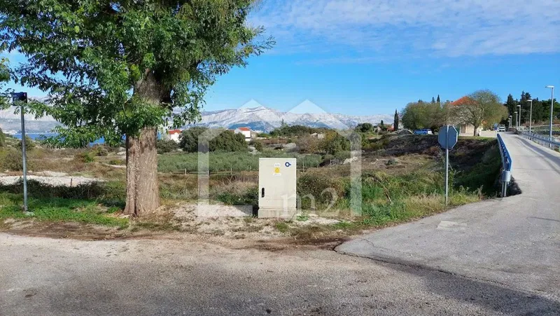 Land Škrip, Supetar, 870m2 – 2