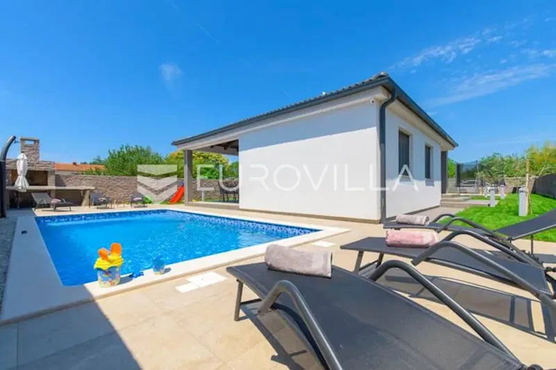 Istria, Šikići, House with a pool 145m2 – 3