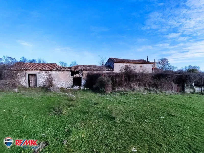 Casa Labin, Prgomet, 280m2 – 2
