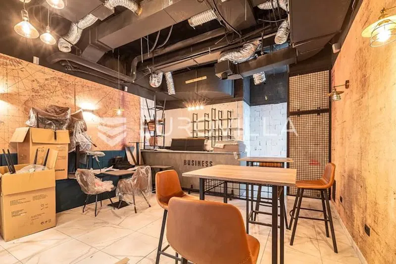 Zagreb, Center, Galleria Business Center premises 33 m² – 2
