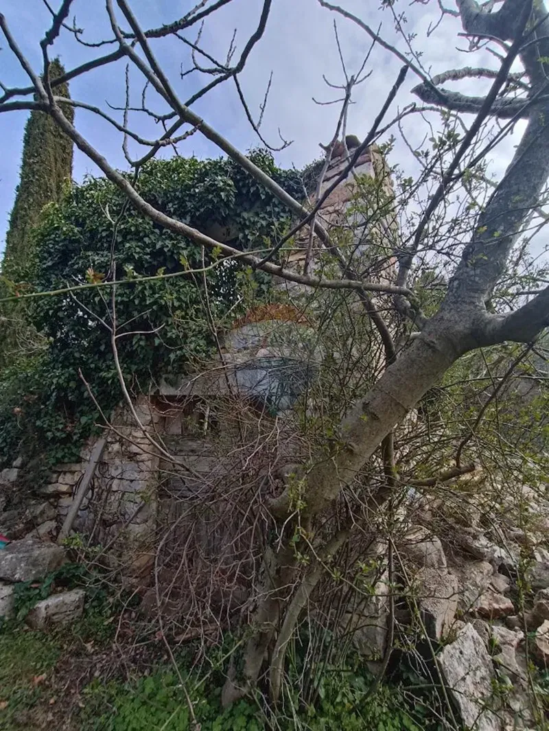 Non-structural plot Rovinj, 4.380m2 – 2