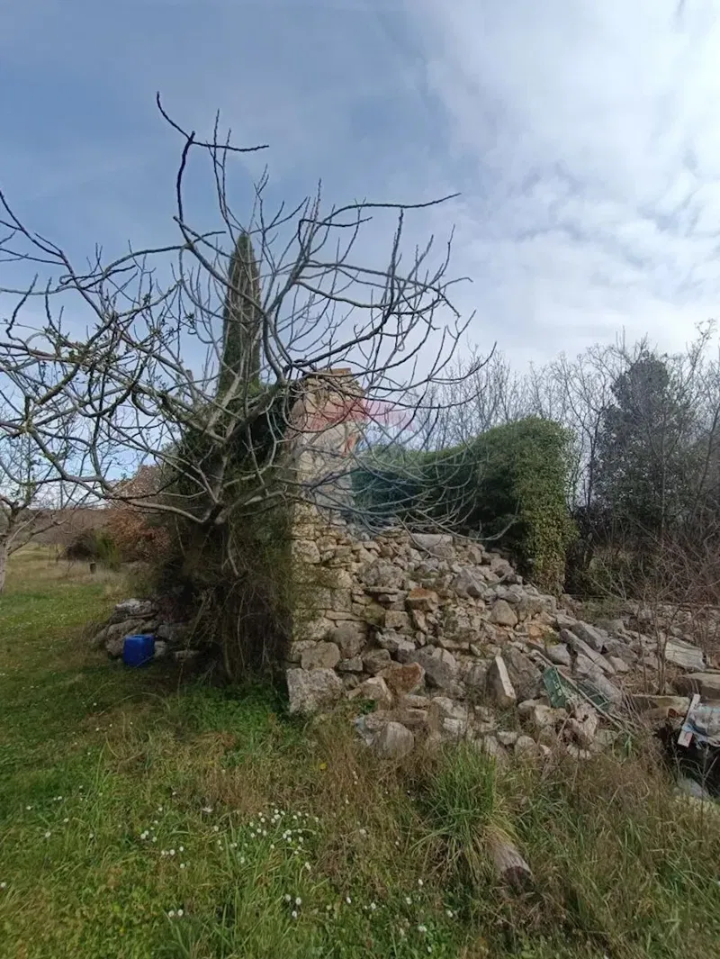 Non-structural plot Rovinj, 4.380m2 – 3