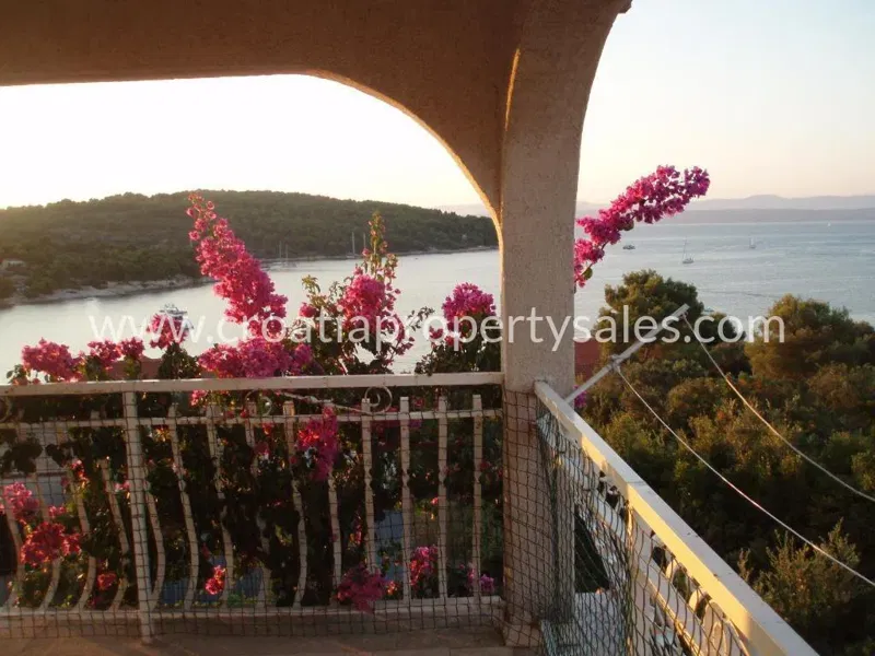 Solta, house for sale, 720.000 € – 3