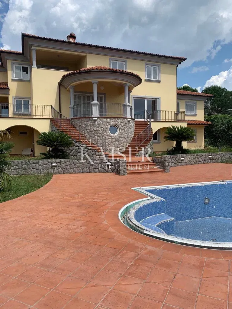 Pobri, Opatija - Okolica, 506m2 – 2