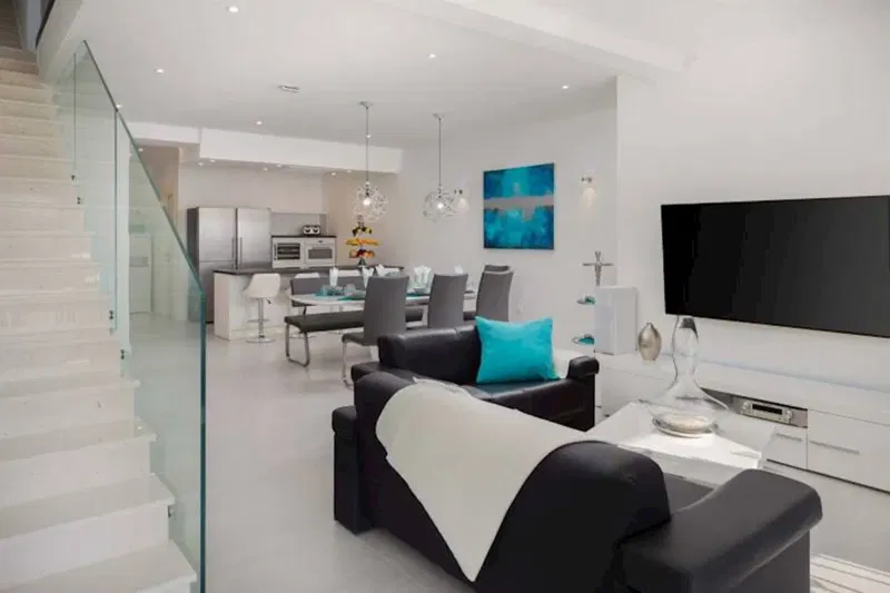 Beautiful luxury villa with swimming pool in Rogoznica – 3
