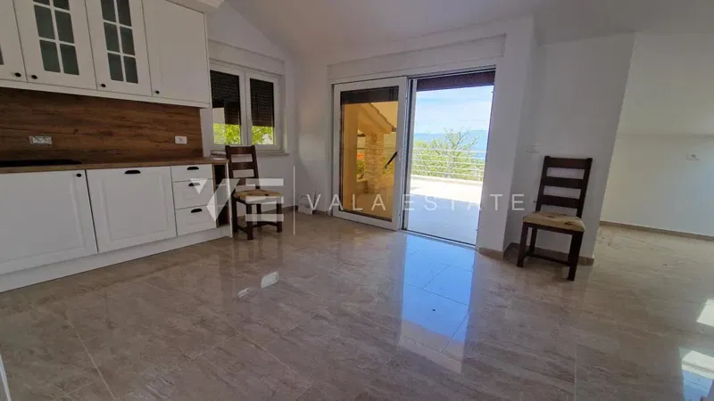 NUOVO APPARTAMENTO CON VISTA MARE APERTA – 3