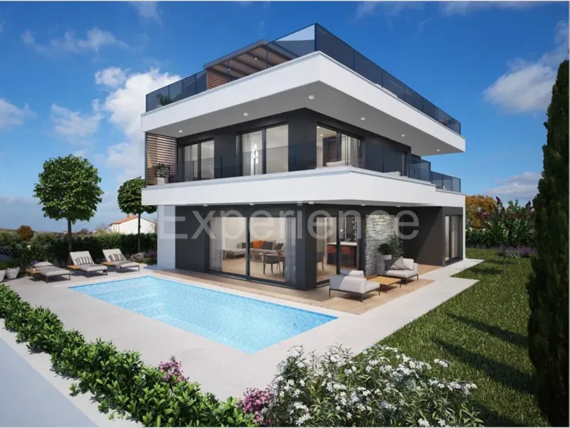 Nelle vicinanze di Parenzo - a circa 4 km dal mare, villa di lusso con piscina! – 2