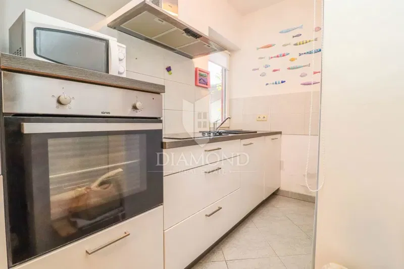 Rovigno, dintorni, casa spaziosa in una zona tranquilla del paese – 3