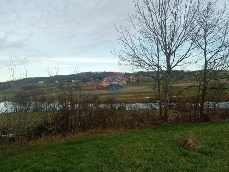 Nicht-strukturelle Land Belajske Poljice, Barilovići, 4.420m2