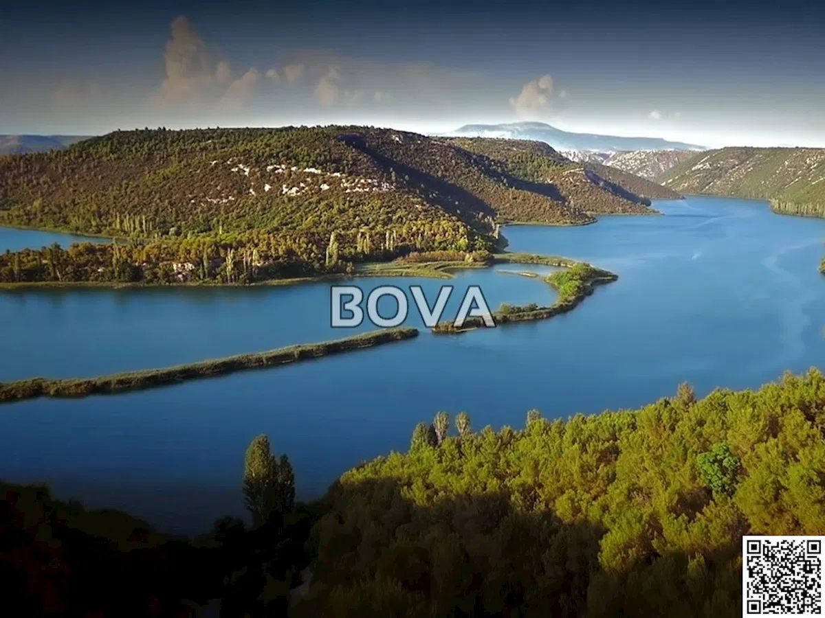 Građevinsko zemljište 6485 m2 – Skradin *Pored NP Krka* (ID-2256)