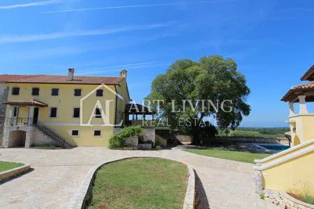 Poreč-okolica, čudovita posest z dvema avtohtonima istrskima vilama z bazenom na parceli 3039 m2 – 3