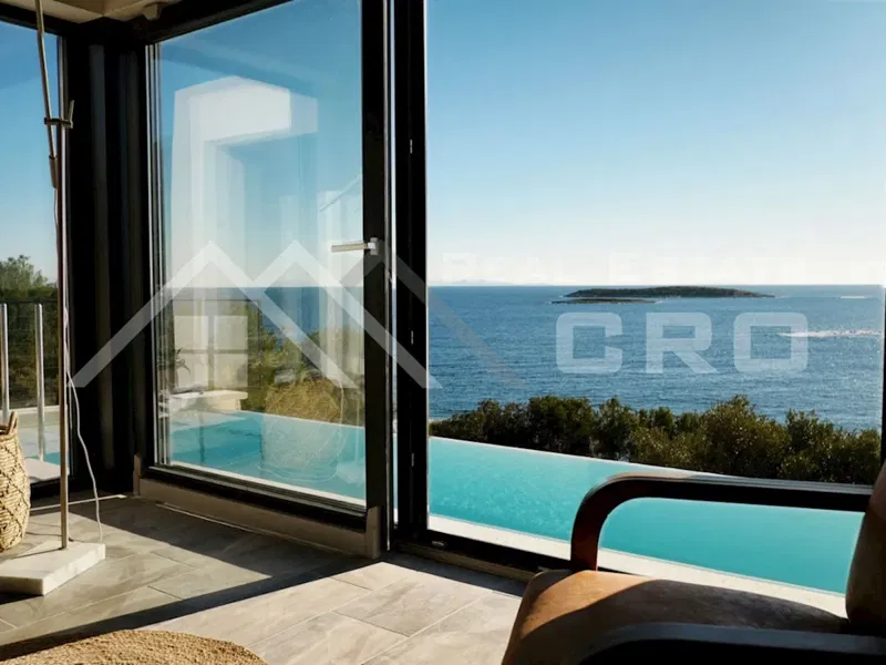 Ingatlanok Vis - Modern villa csendes környezetben, gyönyörű panorámás tengerre néző kilátással, eladó – 3