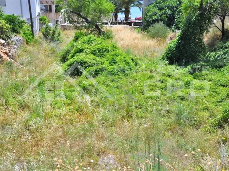 Immobili Brač - Terreno edificabile in ottima posizione, nel centro del villaggio e con vista sul mare, in vendita – 2