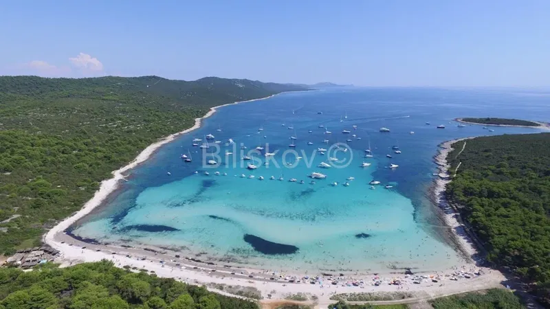 Dugi otok, Soline, land for sale 5000m2, 90m from the sea – 3