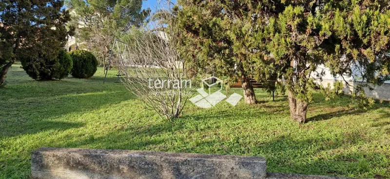 Istria, Ližnjan, detached house 733m2 with sea view, garden 2155m2 for sale – 2