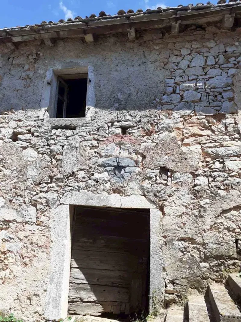 House Pićan, 1.370m2 – 3